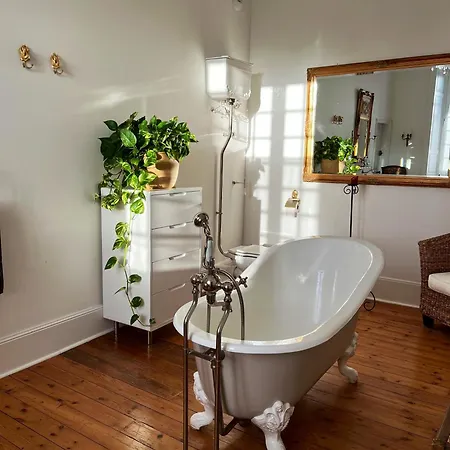 Bed & Breakfast Château D'isigny D'hôtes De Charme Près Du Mont-saint-michel Et De La Bretagne 4*