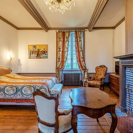 Chateau Isigny, Petit Et Secret Des Chateaux De Charme ベッド・アンド・ブレックファスト