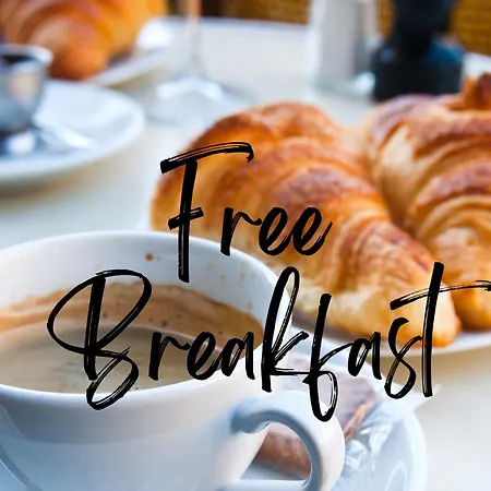 Chateau Isigny, Sejour En Famille, Enfants & Chiens Bienvenus, Family Holidays, Children & Dogs Welcome לינה וארוחת בוקר