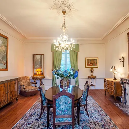 לינה וארוחת בוקר Chateau Isigny, Sejour En Famille, Enfants & Chiens Bienvenus, Family Holidays, Children & Dogs Welcome