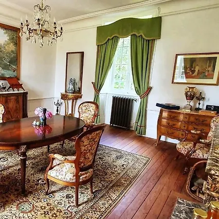 לינה וארוחת בוקר Chateau Isigny, Sejour En Famille, Enfants & Chiens Bienvenus, Family Holidays, Children & Dogs Welcome 3*