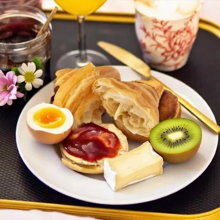 Chateau D Isigny Sejour Romantique Et Nature Pres Du Mont-Saint-Michel فندق مبيت وإفطار Isigny-le-Buat