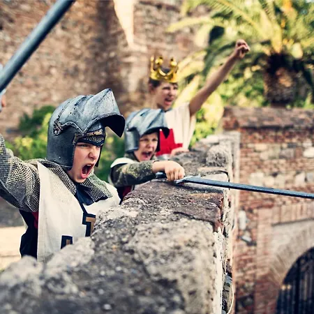 Chateau Isigny: Boutique Near Mont Saint Michel 3*