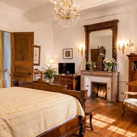 Bed & Breakfast Chateau Isigny: Boutique Near Mont Saint Michel