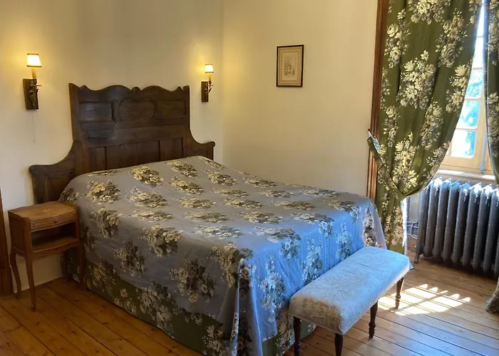 Chateau D Isigny Sejour Romantique Et Nature Pres Du Mont-Saint-Michel فندق مبيت وإفطار