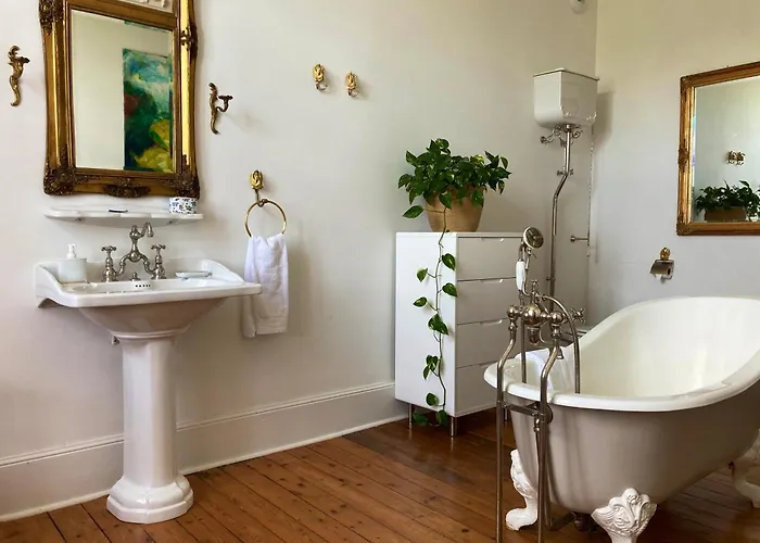 Chateau D Isigny Sejour Romantique Et Nature Pres Du Mont-Saint-Michel فندق مبيت وإفطار 3*