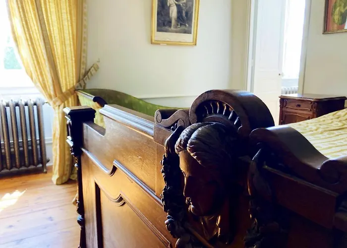 Chateau Isigny: Boutique Near Mont Saint Michel 3* Isigny-le-Buat