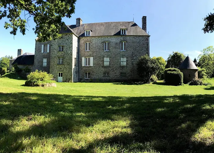 Chateau D Isigny Sejour Romantique Et Nature Pres Du Mont-Saint-Michel