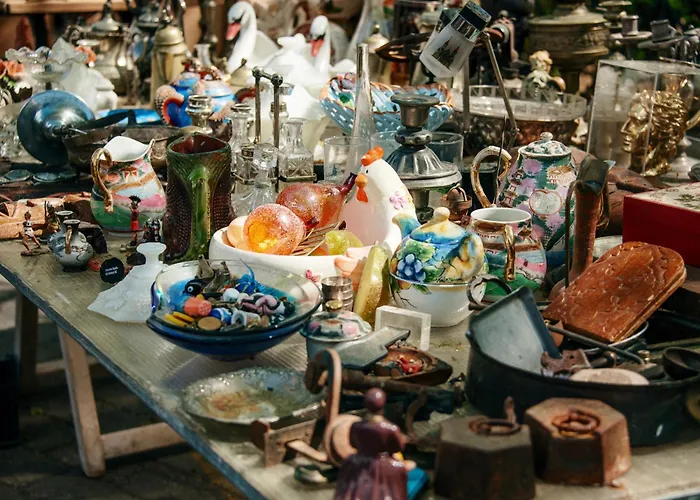 Chateau Isigny: Boutique Near Mont Saint Michel Bed & Breakfast Isigny-le-Buat